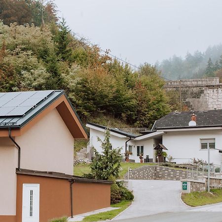 Hotel Gostisce Krivograd Prevalje Exterior foto